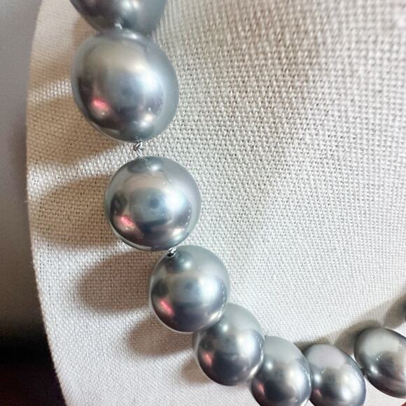 Oversized Light Gray Faux Pearl Single Strand Necklace Jewelry Preppy Retro - Picture 2 of 8